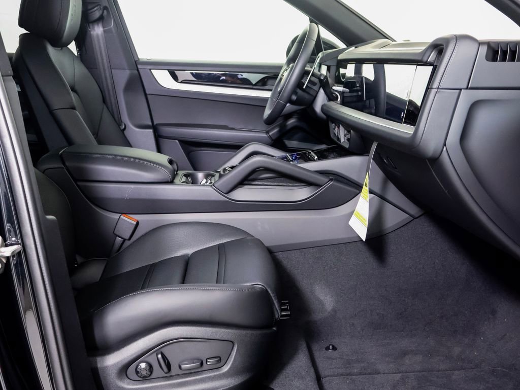New 2026 Porsche Cayenne image 7
