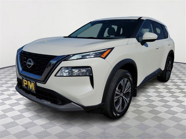 Used 2023 Nissan Rogue SV image 3