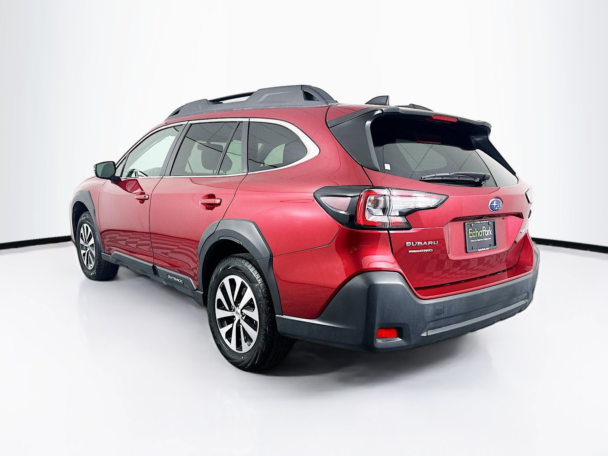 Used 2025 Subaru Outback Premium AWD/4WD image 5