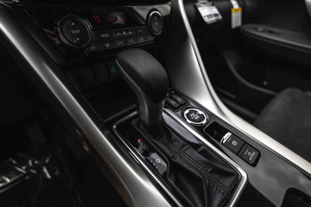 New 2026 Mitsubishi Eclipse Cross SE AWD/4WD image 15
