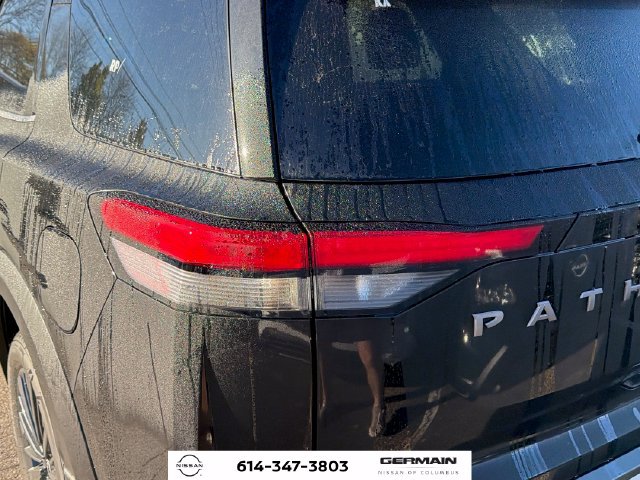 New 2026 Nissan Pathfinder SL w/ SL Premium Package AWD/4WD image 8