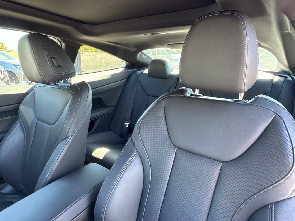 Certified 2024 BMW 430i Coupe w/ Convenience Package RWD image 18