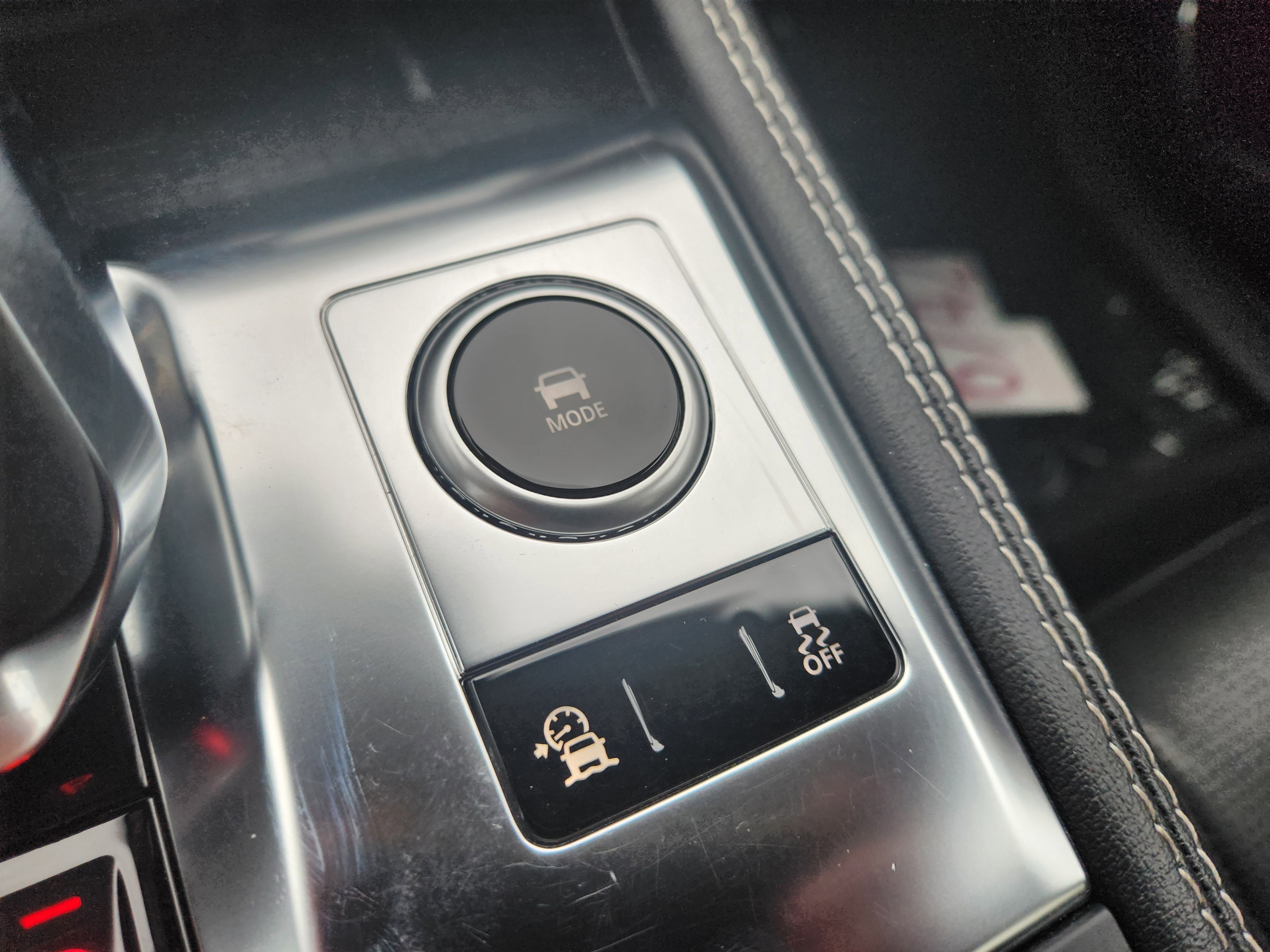 Used 2024 Jaguar F-PACE R-Dynamic S image 30