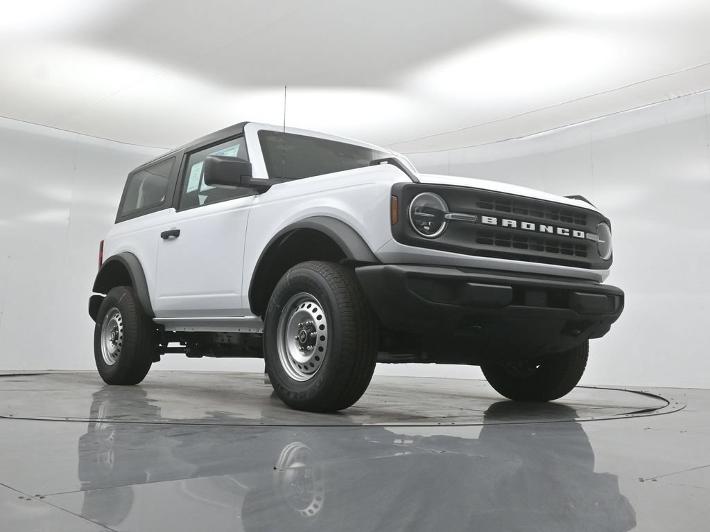 New 2026 Ford Bronco 2-Door AWD/4WD image 38