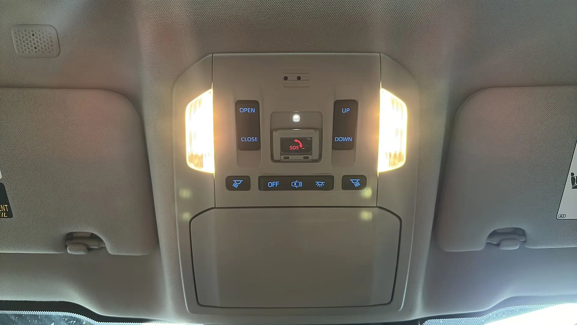 Used 2021 Toyota Highlander Limited image 28