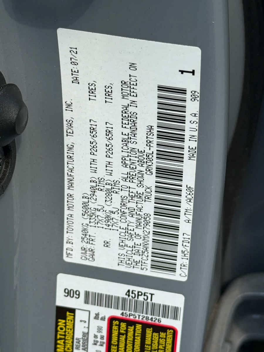 Used 2021 Toyota Tacoma TRD Sport AWD/4WD image 27