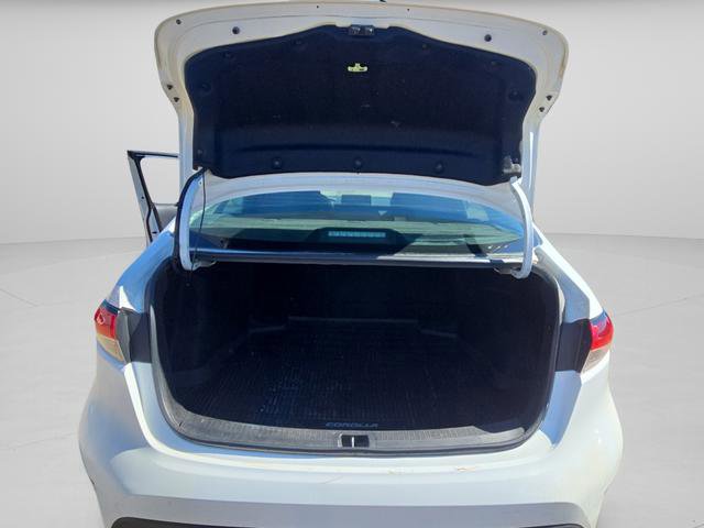 Used 2020 Toyota Corolla LE image 39