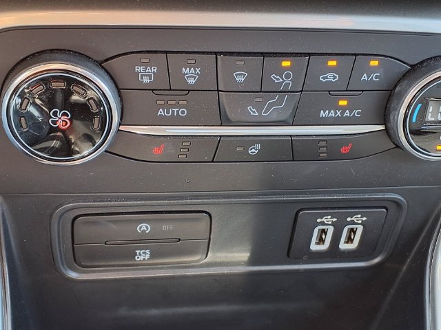 Used 2020 Ford EcoSport Titanium FWD image 16