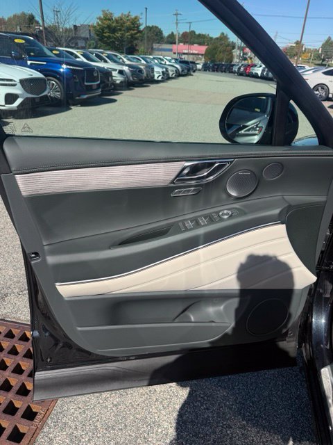 Certified 2025 Genesis GV80 2.5T Advanced AWD/4WD image 20