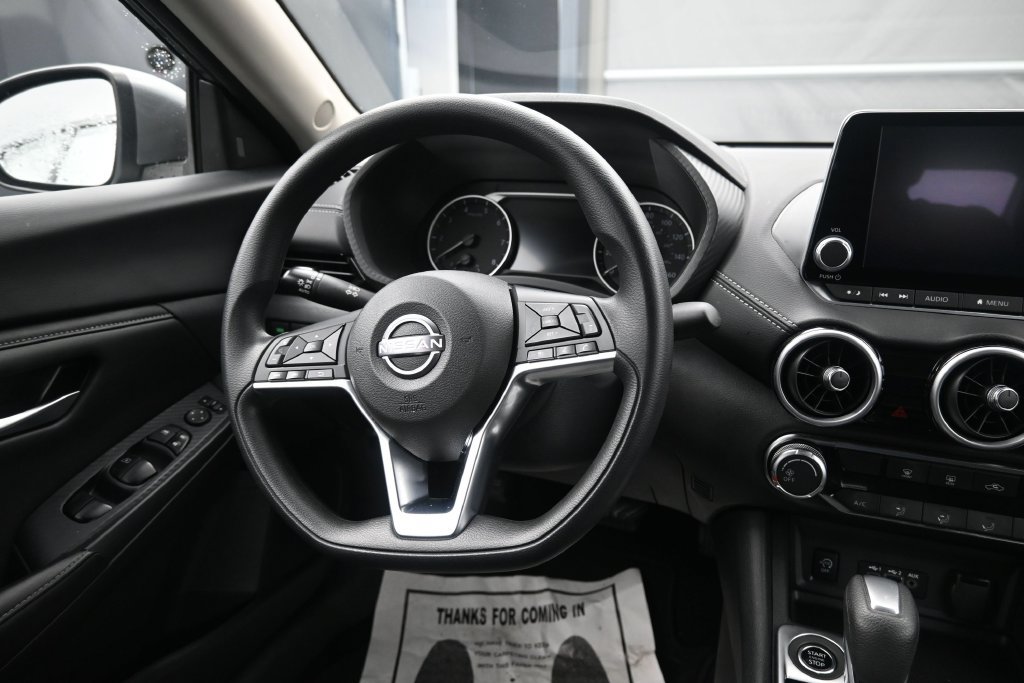 Used 2025 Nissan Sentra SV FWD image 21