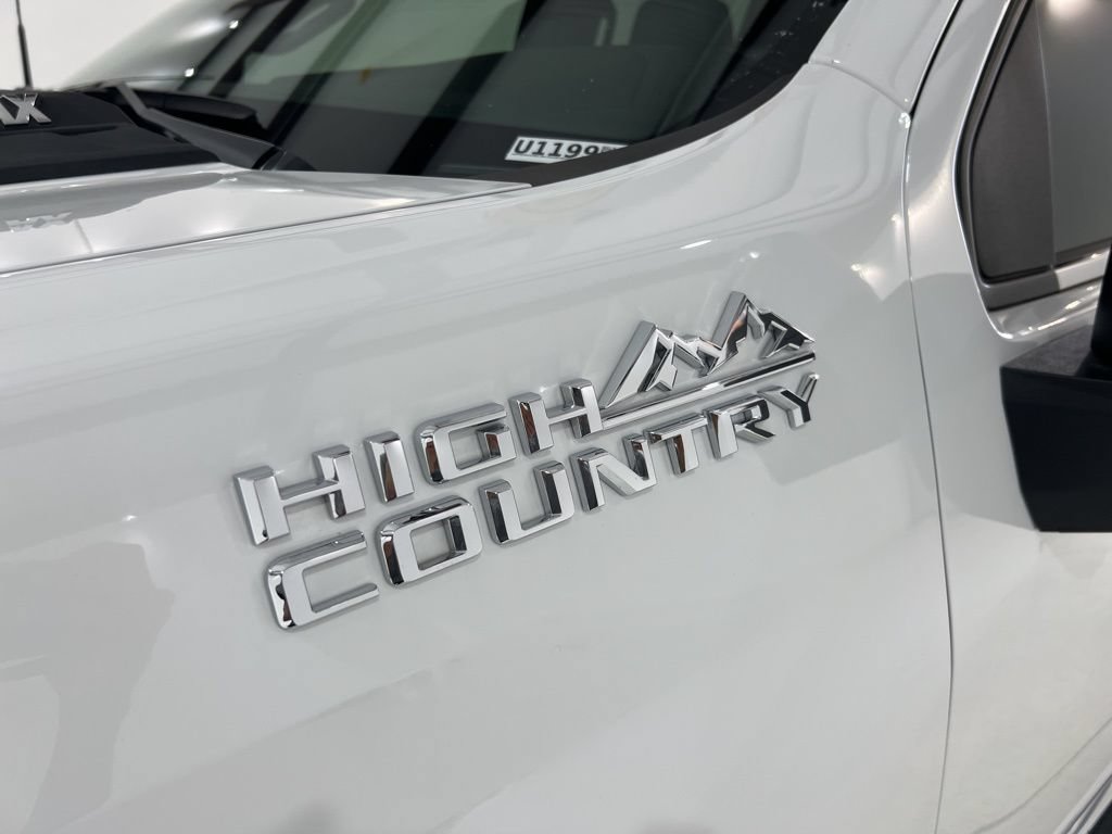 Used 2024 Chevrolet Silverado 3500 High Country AWD/4WD image 28