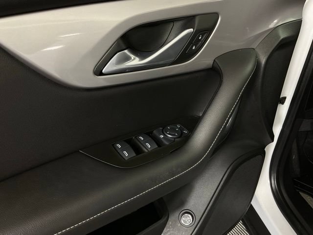 Used 2025 Chevrolet Blazer LT w/ Convenience Package FWD image 23