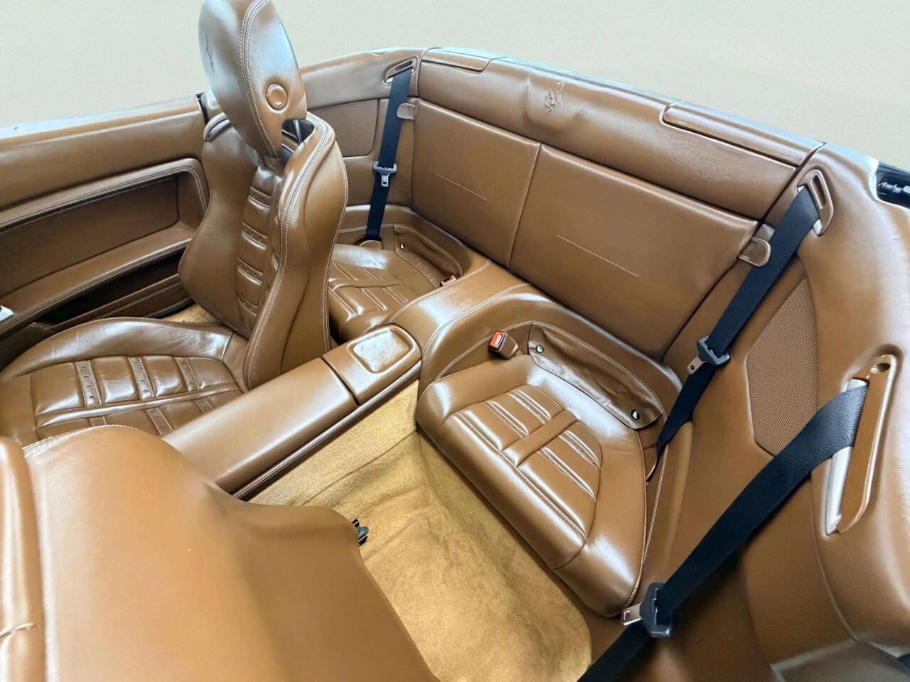 Used 2012 Ferrari California RWD image 34