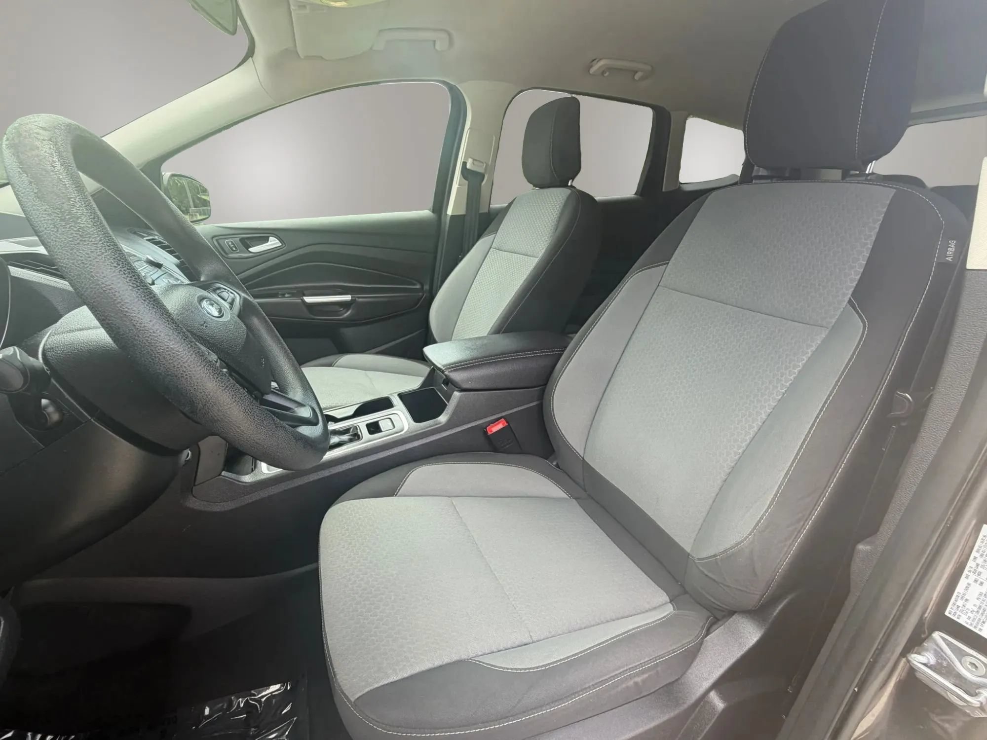 Used 2018 Ford Escape SE FWD image 14