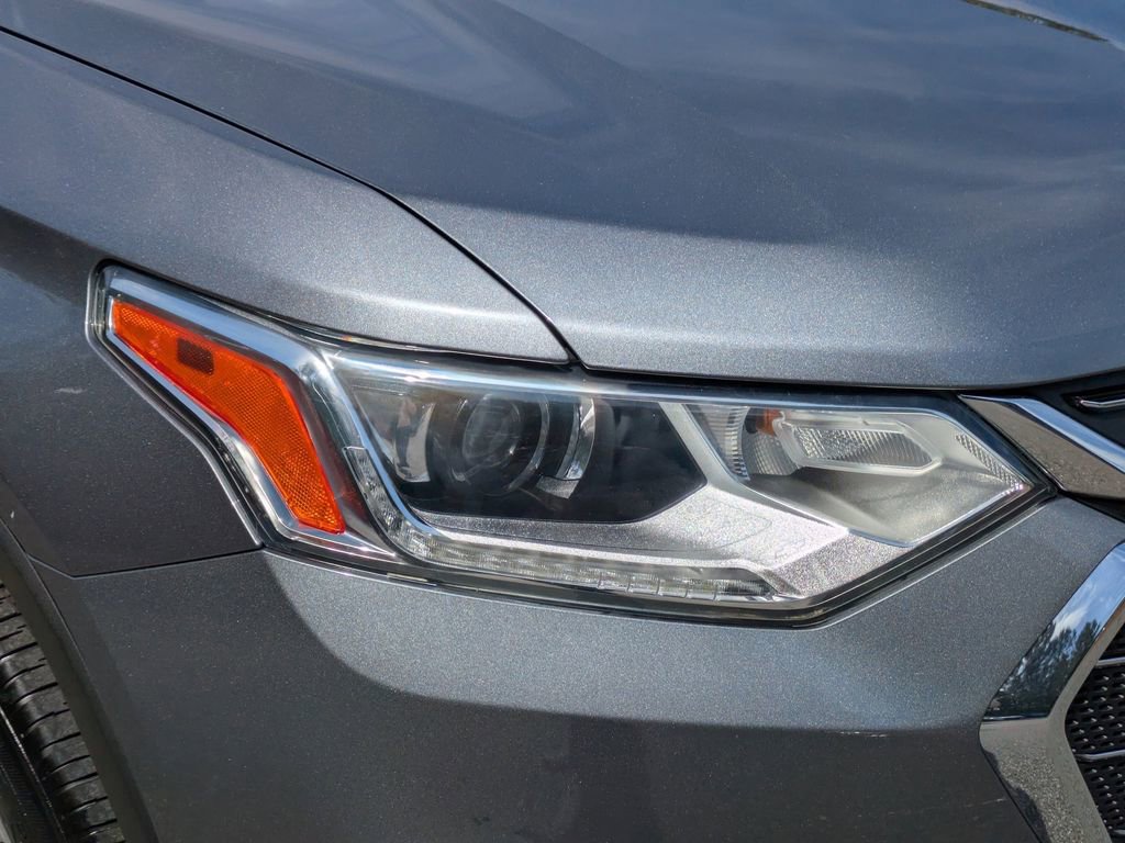Used 2021 Chevrolet Traverse LT image 28