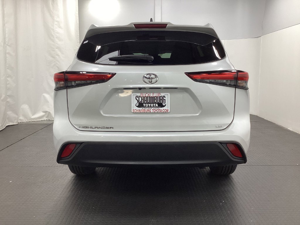 Used 2022 Toyota Highlander LE image 9