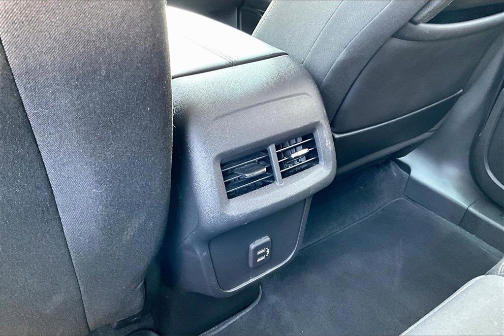 Used 2023 GMC Terrain SLE image 10