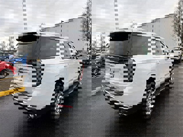 New 2026 Chevrolet Suburban Premier w/ Sun And Tow Package image 3