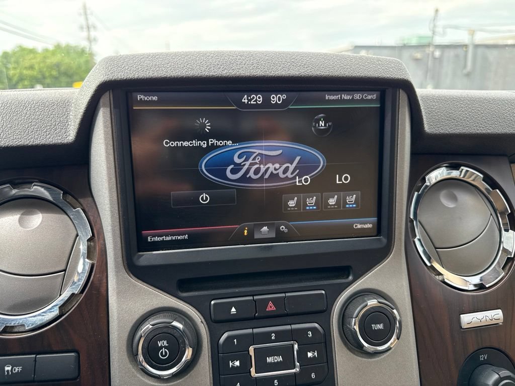 Used 2016 Ford F250 Lariat w/ Lariat Ultimate Package AWD/4WD image 32