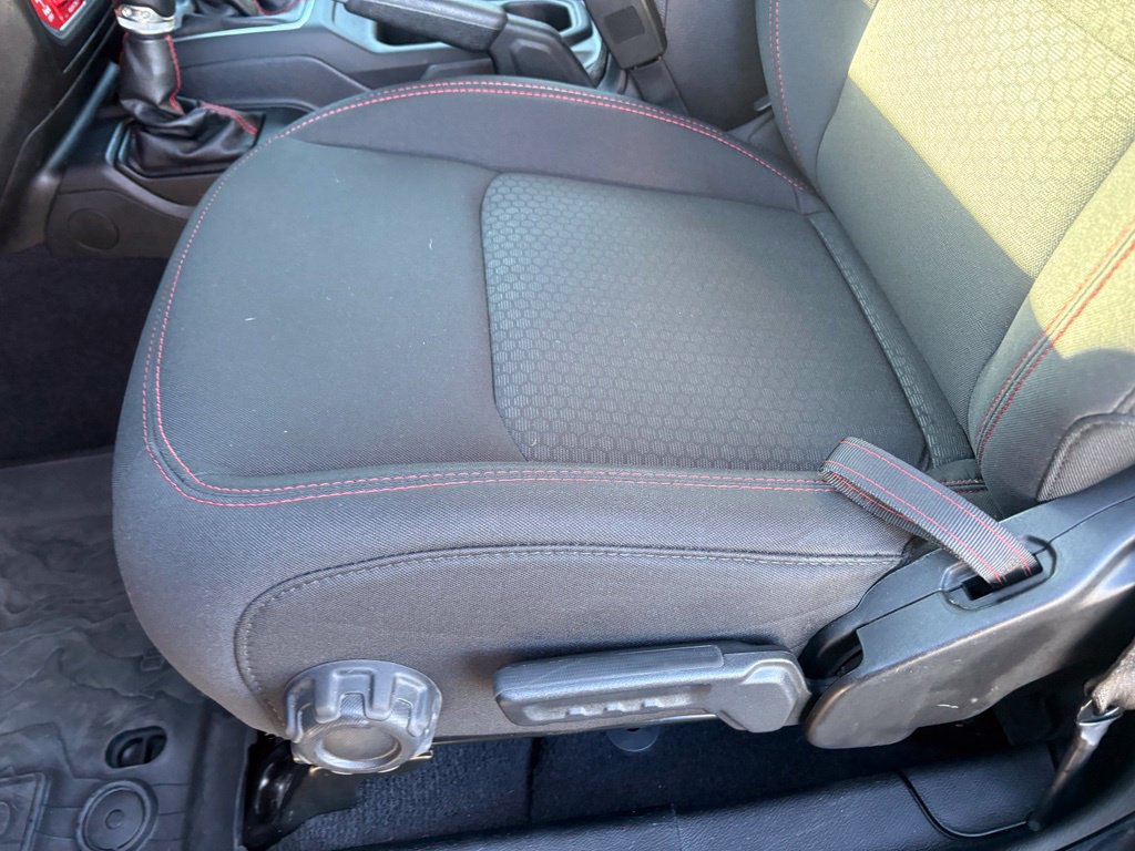 Used 2019 Jeep Wrangler Unlimited Rubicon AWD/4WD image 25