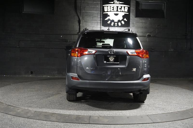 Used 2015 Toyota RAV4 LE image 4