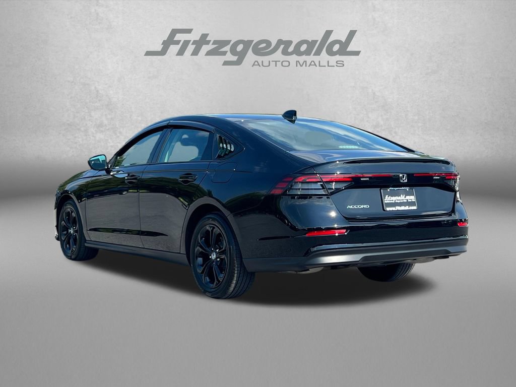 Used 2025 Honda Accord SE image 9