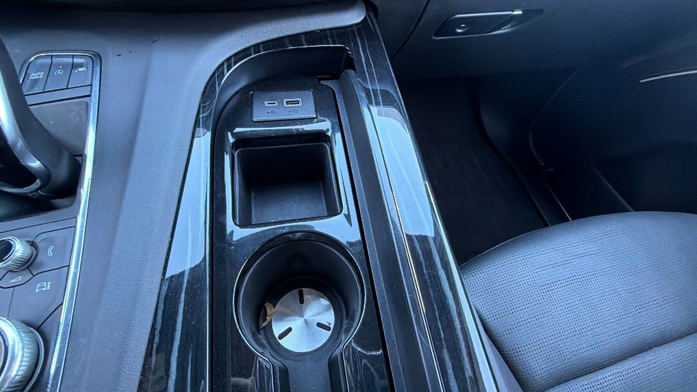 Used 2024 Cadillac Escalade ESV Sport w/ Touring Package image 25