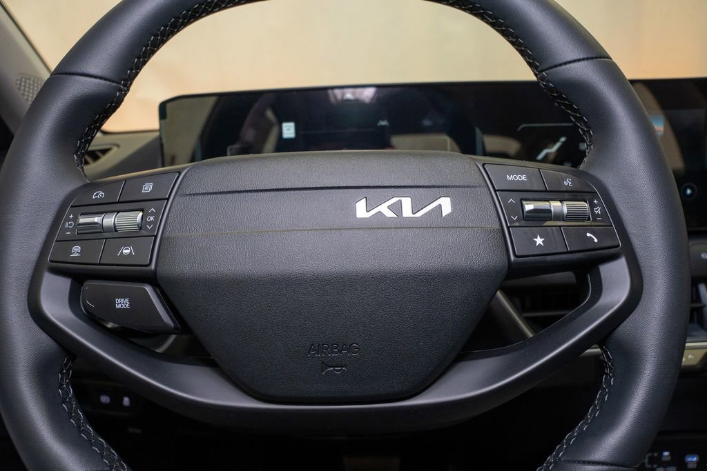 New 2025 Kia K4 EX image 17