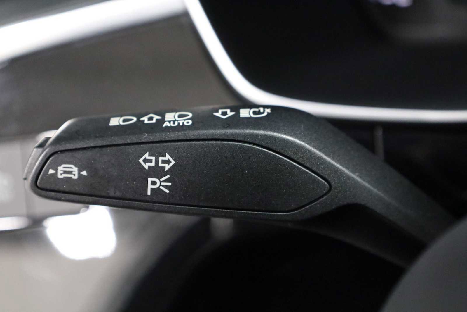 Used 2023 Audi Q3 2.0T Premium w/ Convenience Package image 28