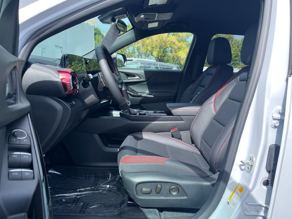 New 2027 Chevrolet Equinox RS w/ Convenience Package III AWD/4WD image 9