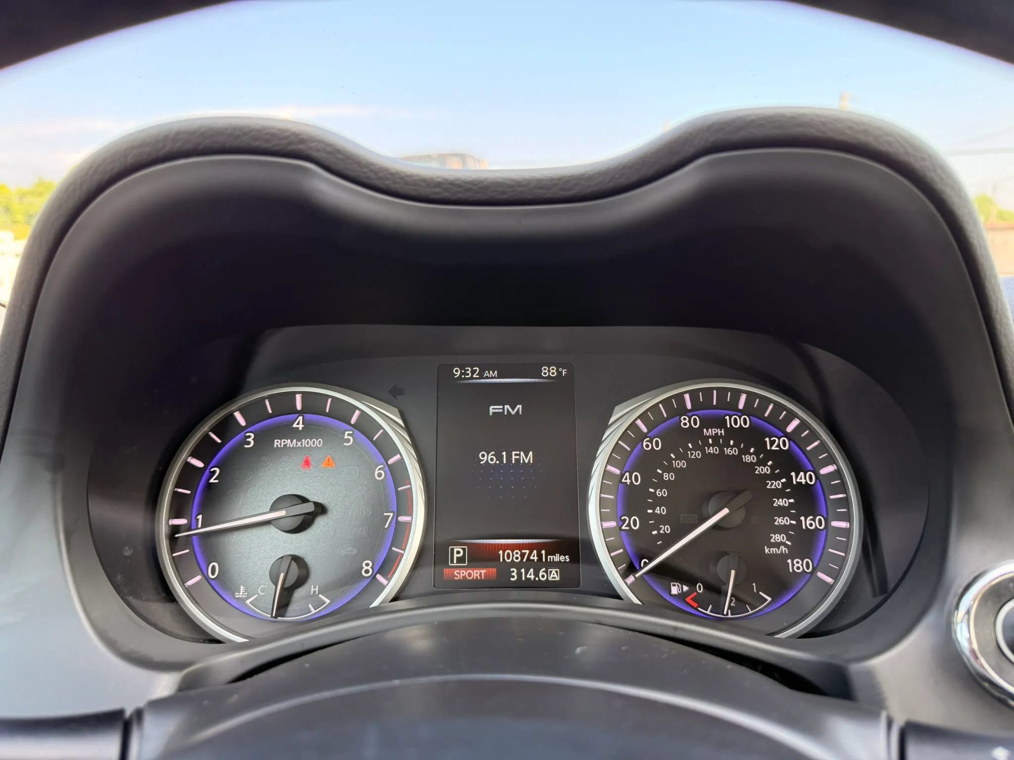 Used 2017 INFINITI Q50 2.0t w/ Moonroof Package AWD/4WD image 21