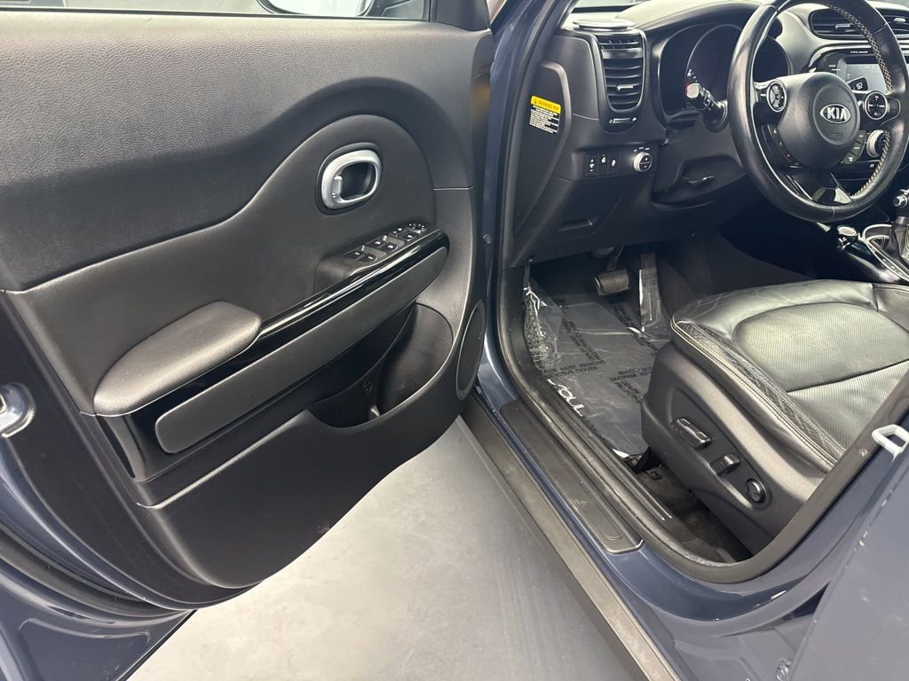 Used 2014 Kia Soul + w/ Primo Package image 28