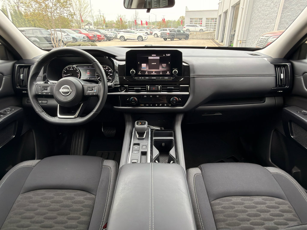 Certified 2025 Nissan Pathfinder SV w/ Cargo Package image 12