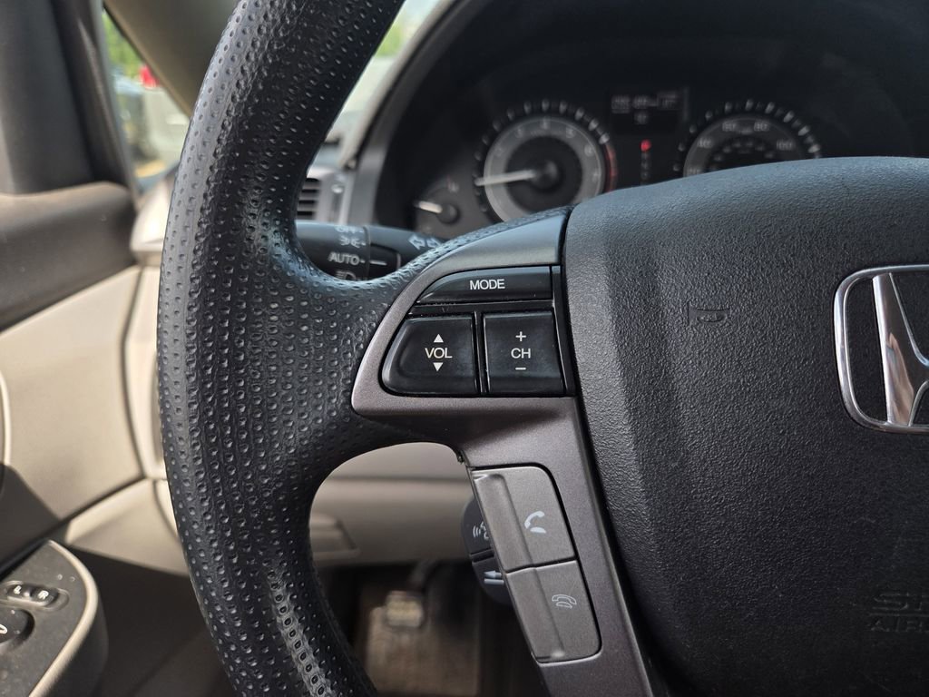 Used 2013 Honda Odyssey EX image 24