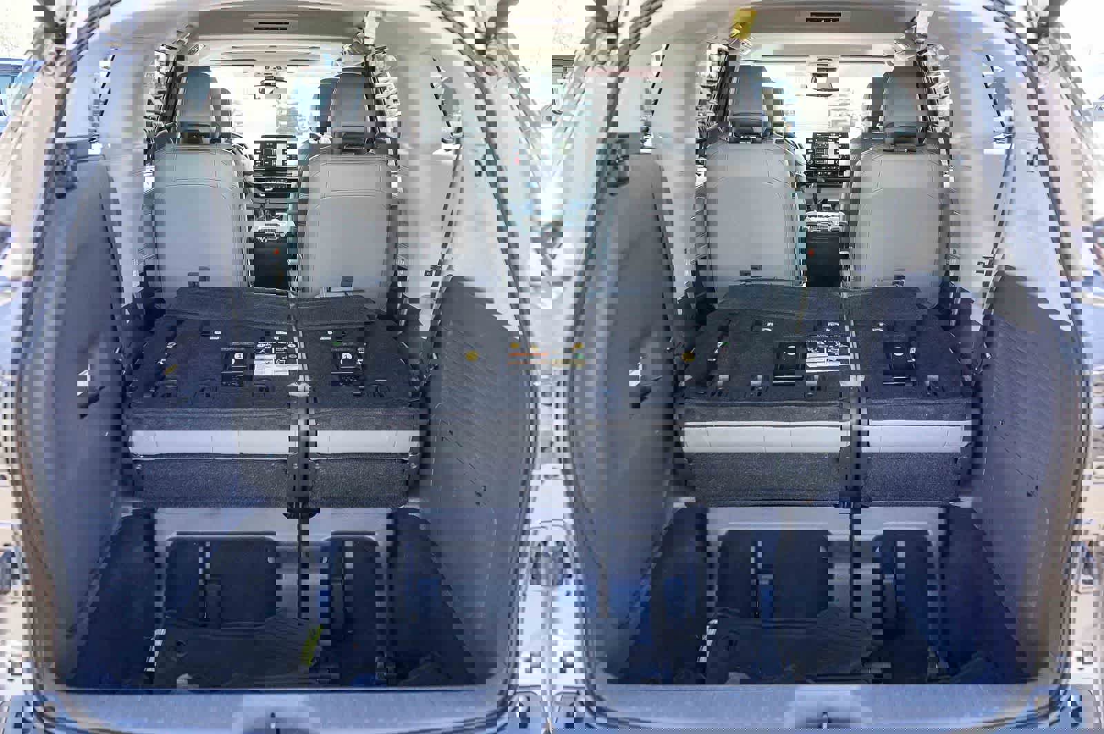 Used 2022 Toyota Sienna Limited image 21