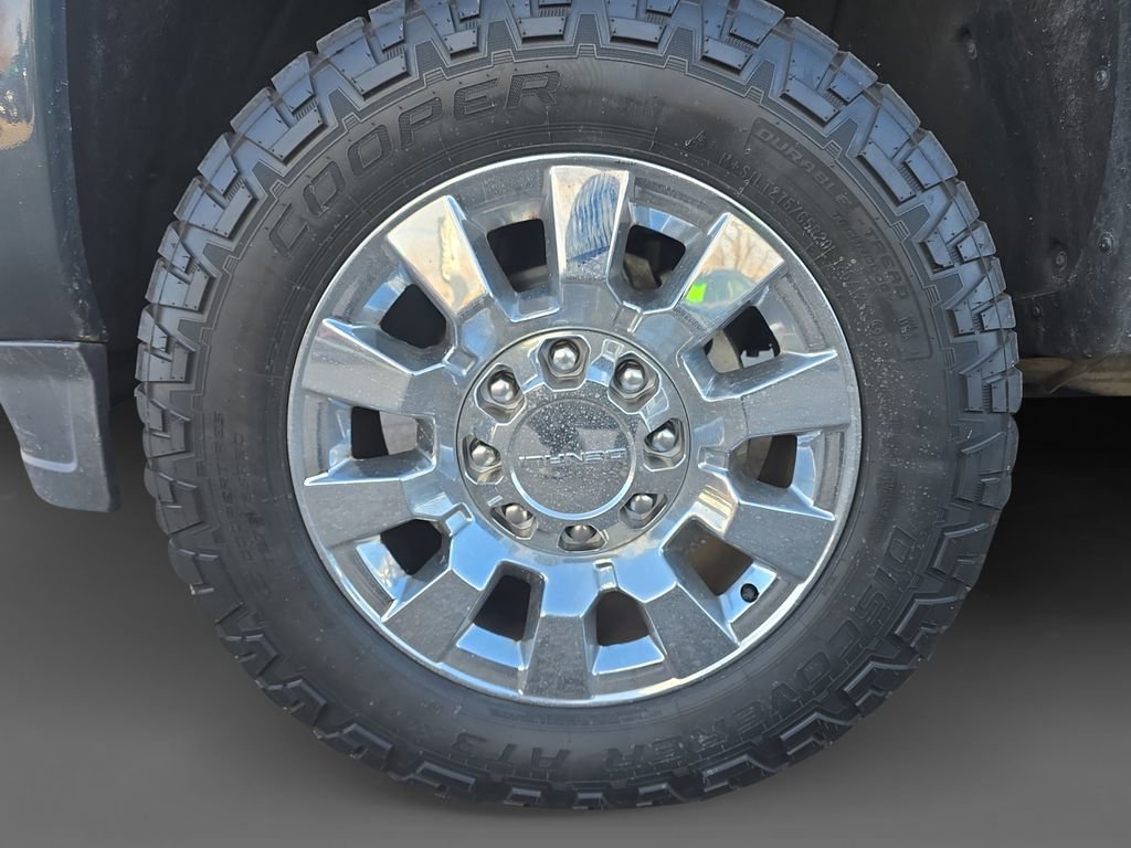 Used 2018 GMC Sierra 2500 Denali w/ Duramax Plus Package image 16