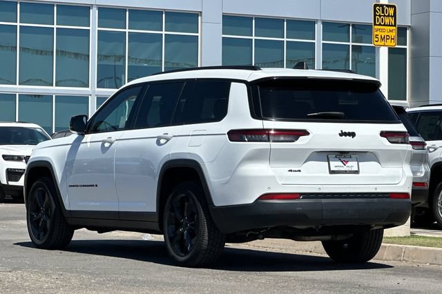 Certified 2023 Jeep Grand Cherokee L Laredo AWD/4WD image 8