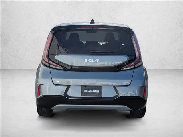 Used 2025 Kia Soul LX w/ LX Technology Package image 7