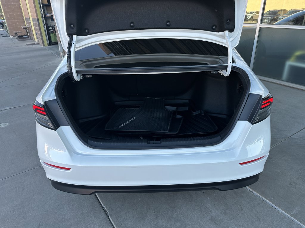 Used 2025 Honda Accord SE image 29