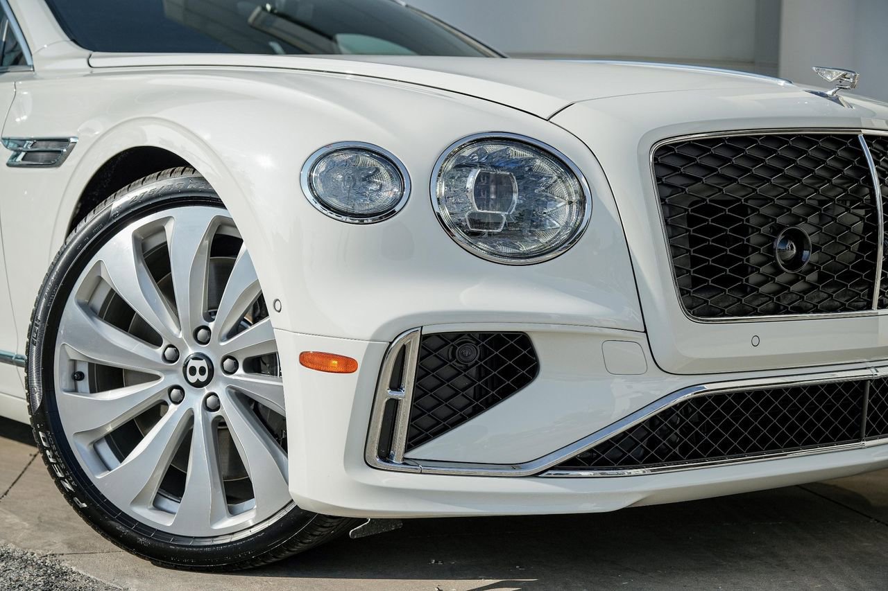 New 2026 Bentley Flying Spur Plug-In Hybrid image 3