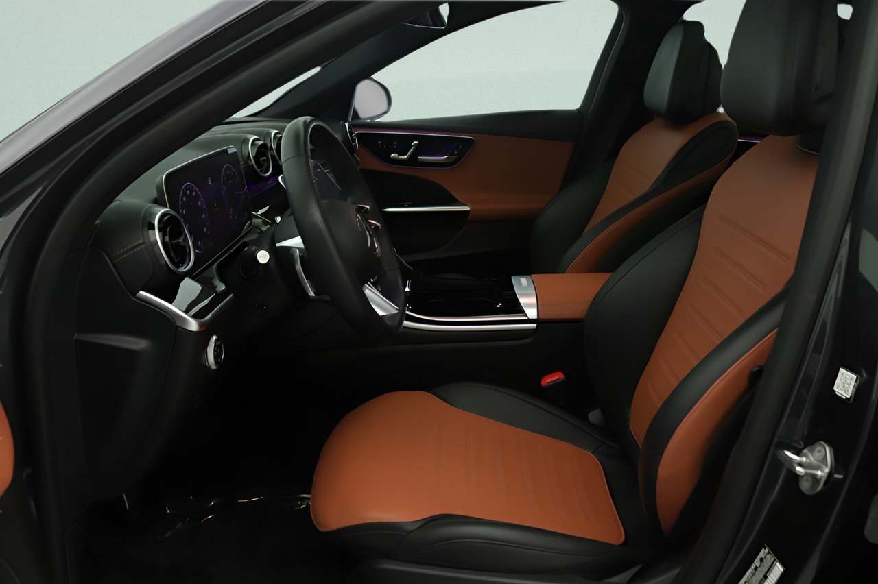 Used 2023 Mercedes-Benz C 300 Sedan image 30