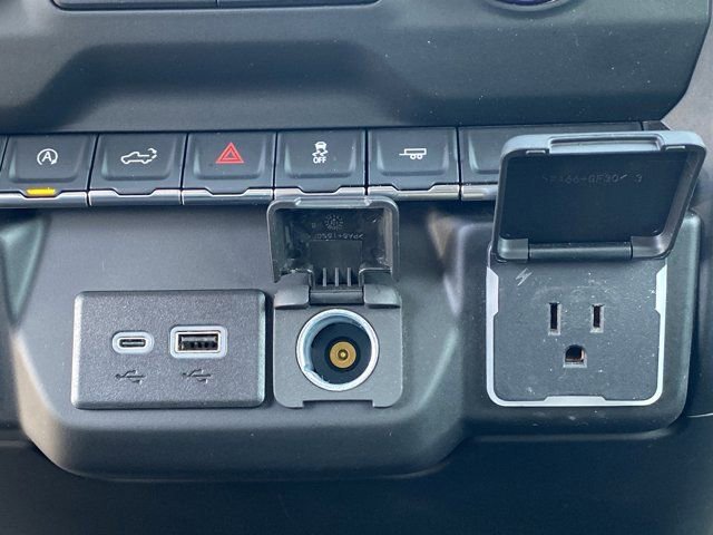 Used 2024 Chevrolet Silverado 1500 Custom RWD image 16