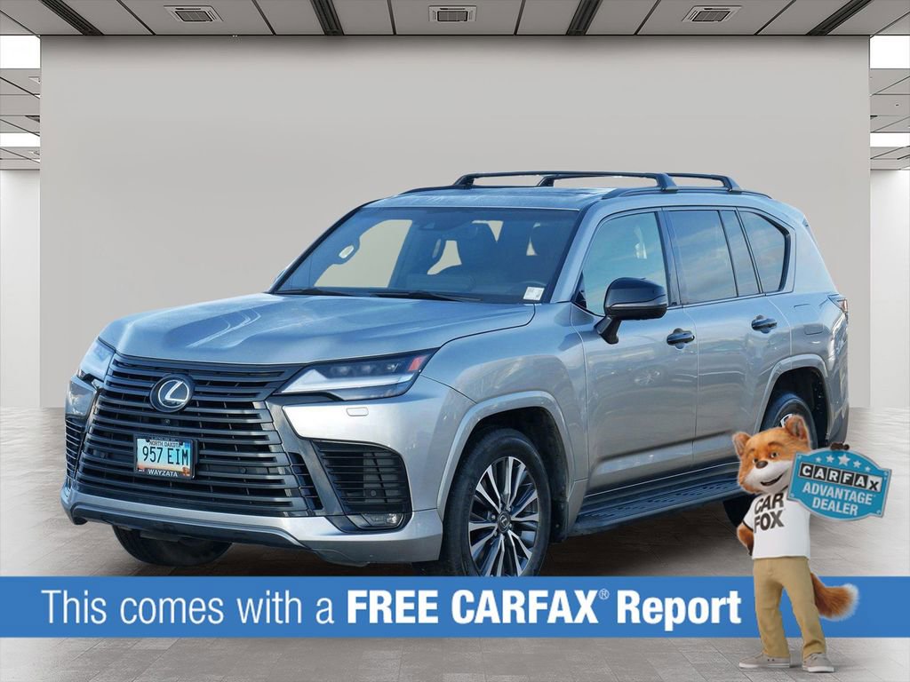 Used 2022 Lexus LX 600 4WD w/ Appearance Package image 2