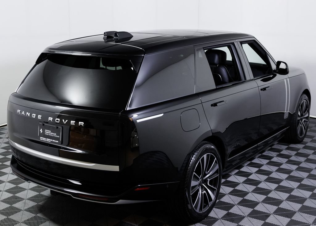Used 2025 Land Rover Range Rover Long Wheelbase Autobiography AWD/4WD image 13