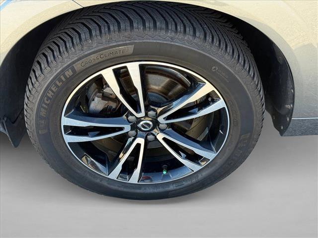 Used 2020 Volvo XC60 T5 Momentum image 24