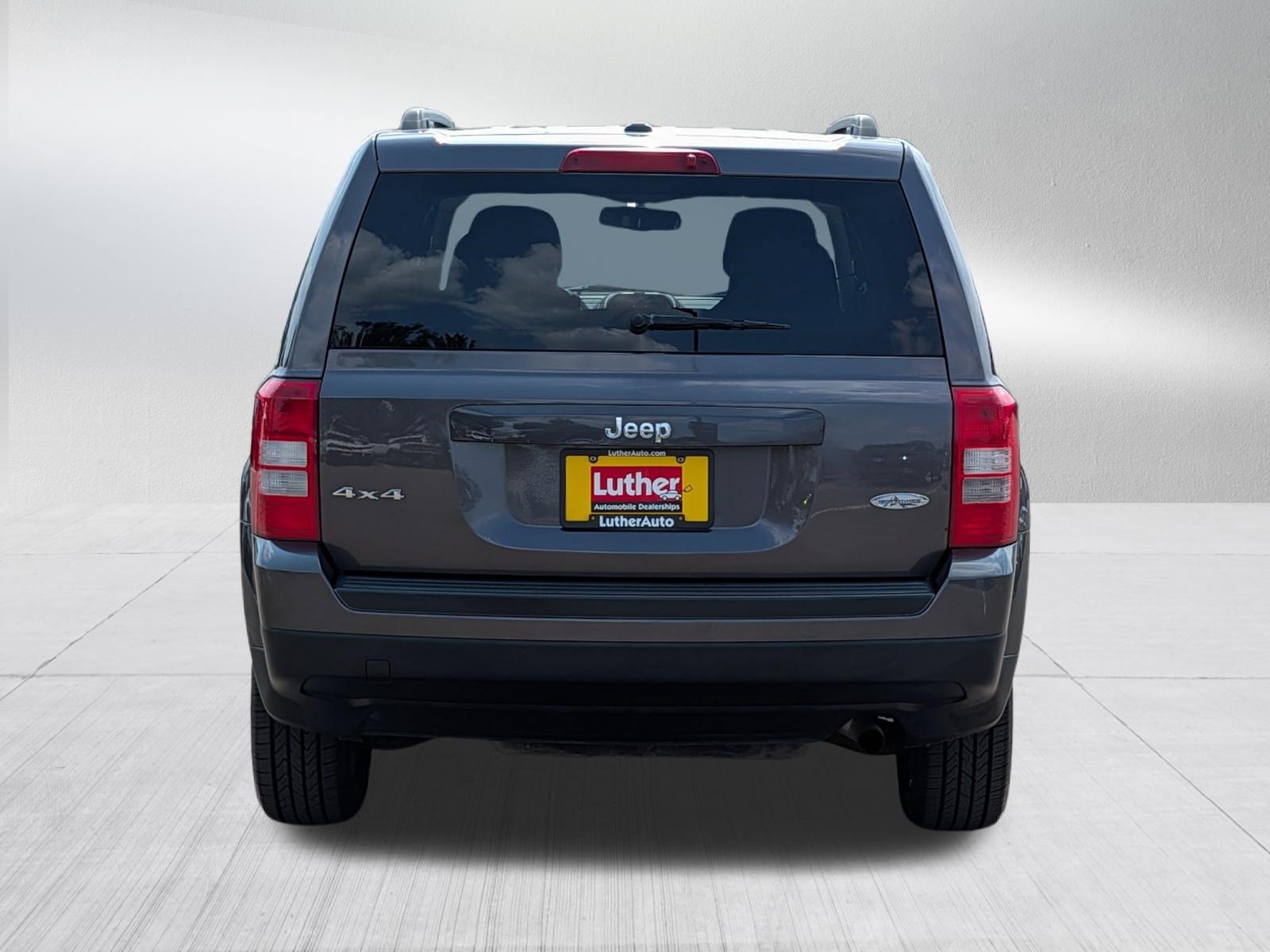 Used 2015 Jeep Patriot 4WD image 6