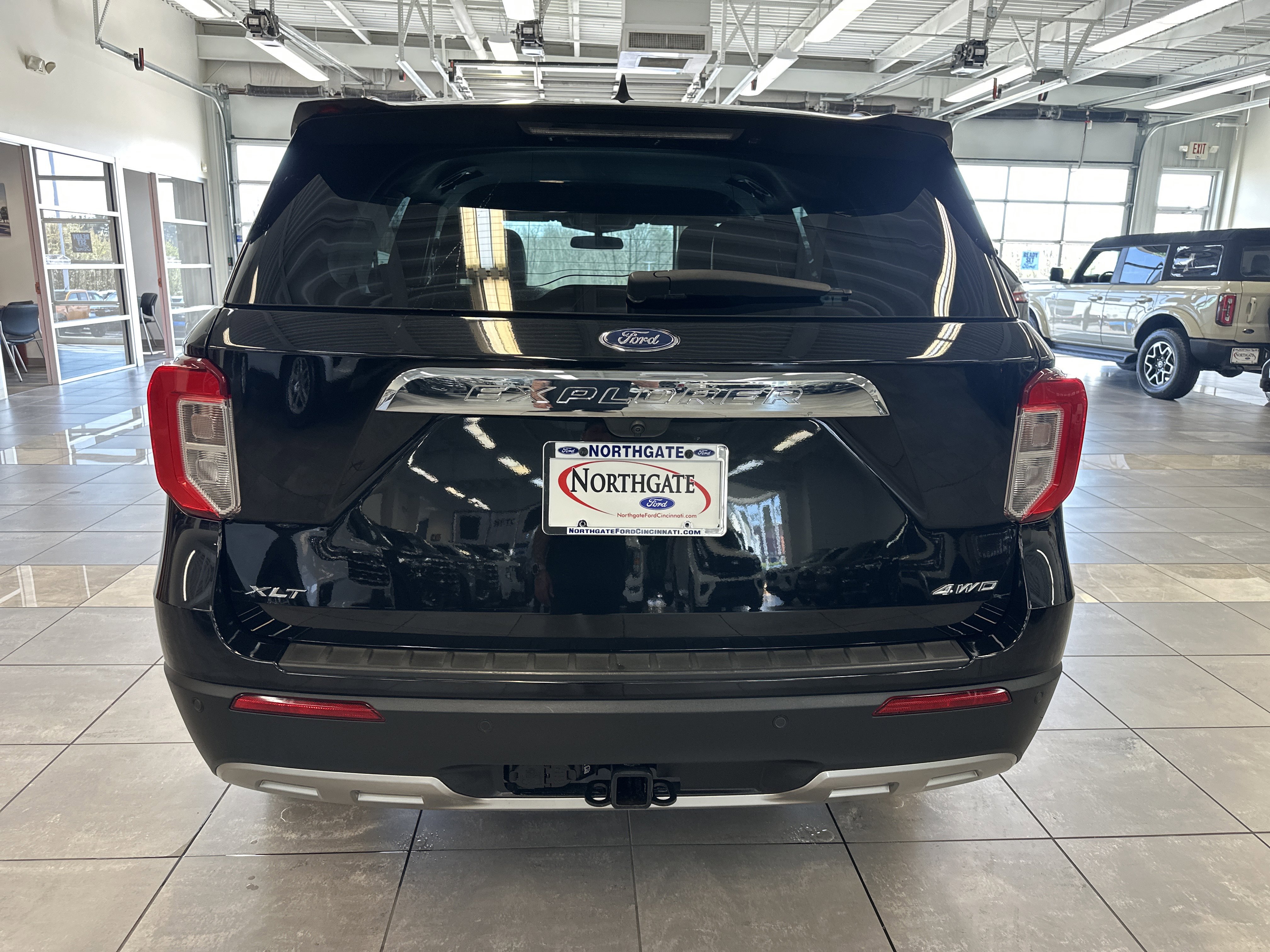 Used 2023 Ford Explorer XLT w/ Equipment Group 202A image 15