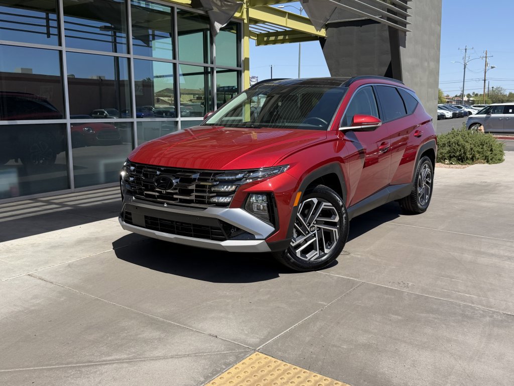 Used 2025 Hyundai Tucson Limited AWD/4WD image 2