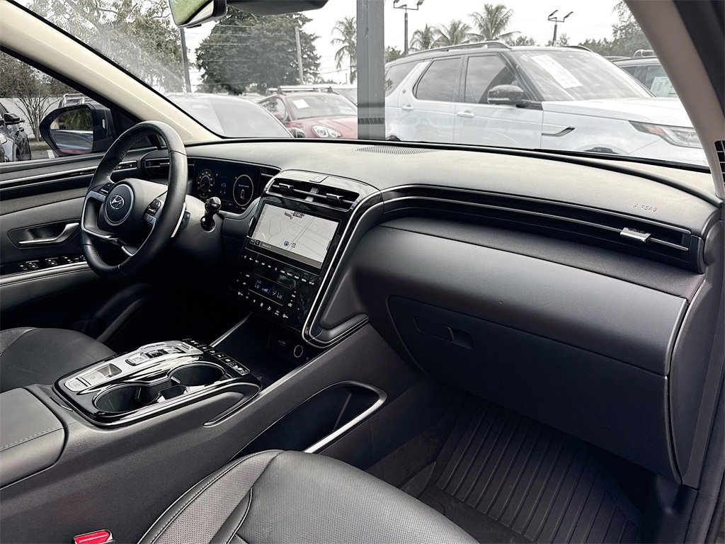 Used 2023 Hyundai Tucson Limited image 32