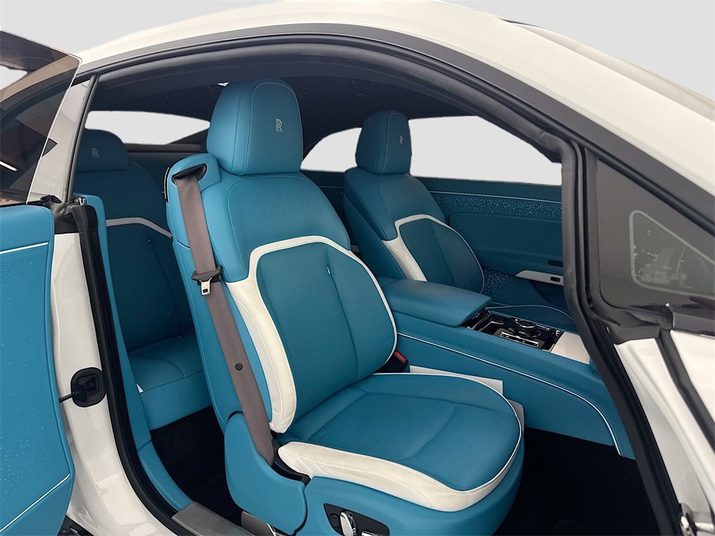 Used 2025 Rolls-Royce Spectre image 31